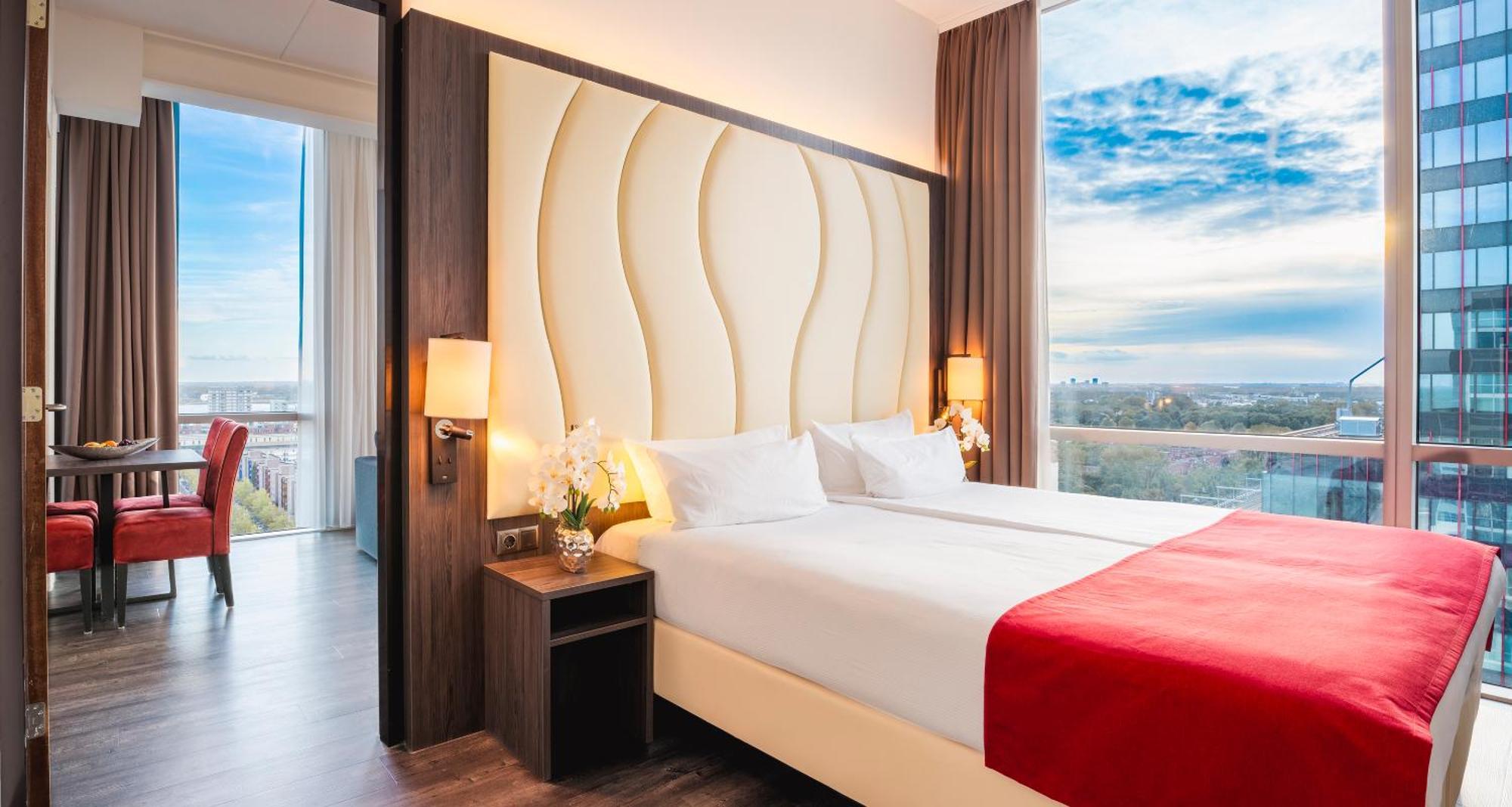 Plaza Premium Алмере Экстерьер фото