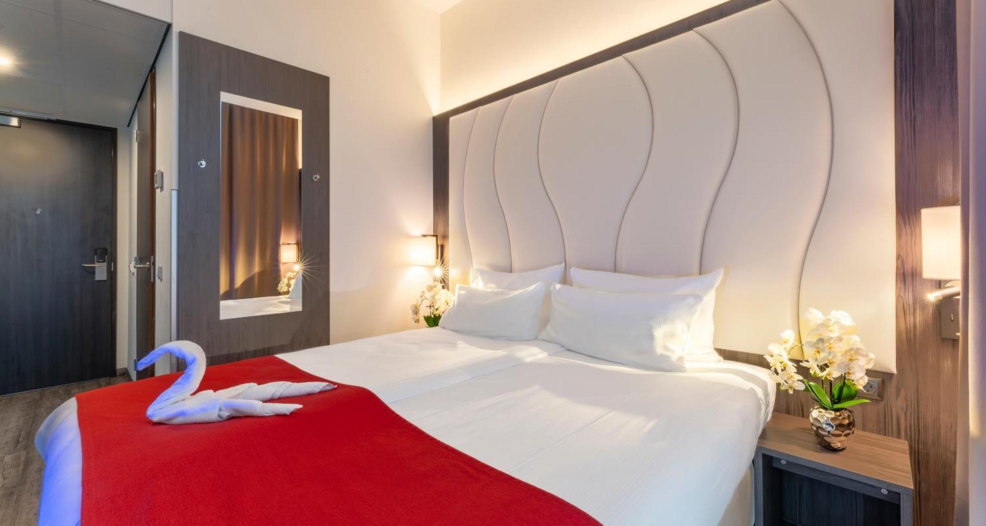 Plaza Premium Алмере Экстерьер фото