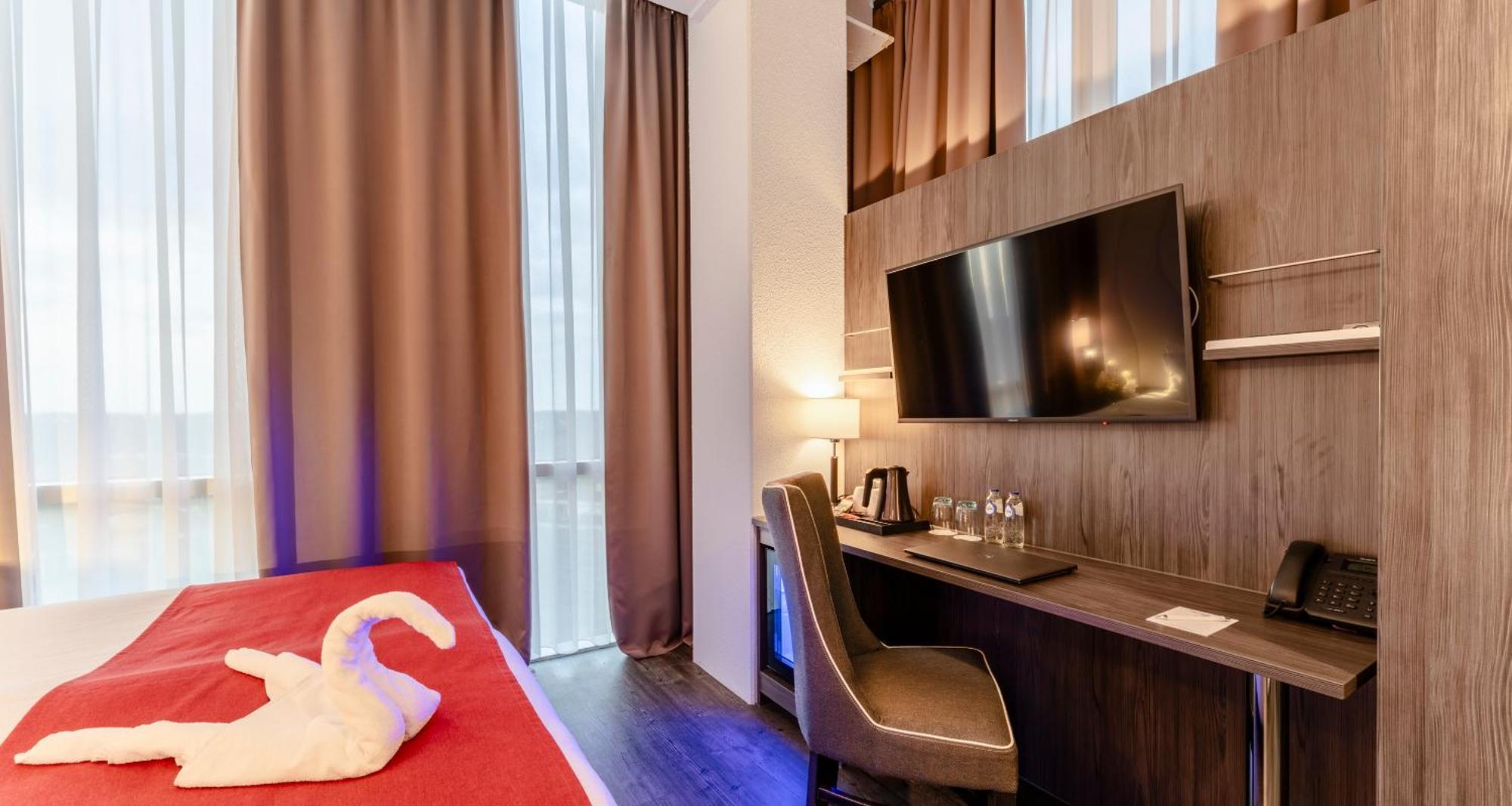 Plaza Premium Алмере Экстерьер фото