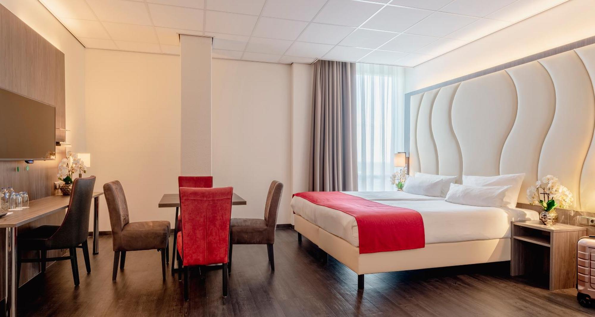 Plaza Premium Алмере Экстерьер фото