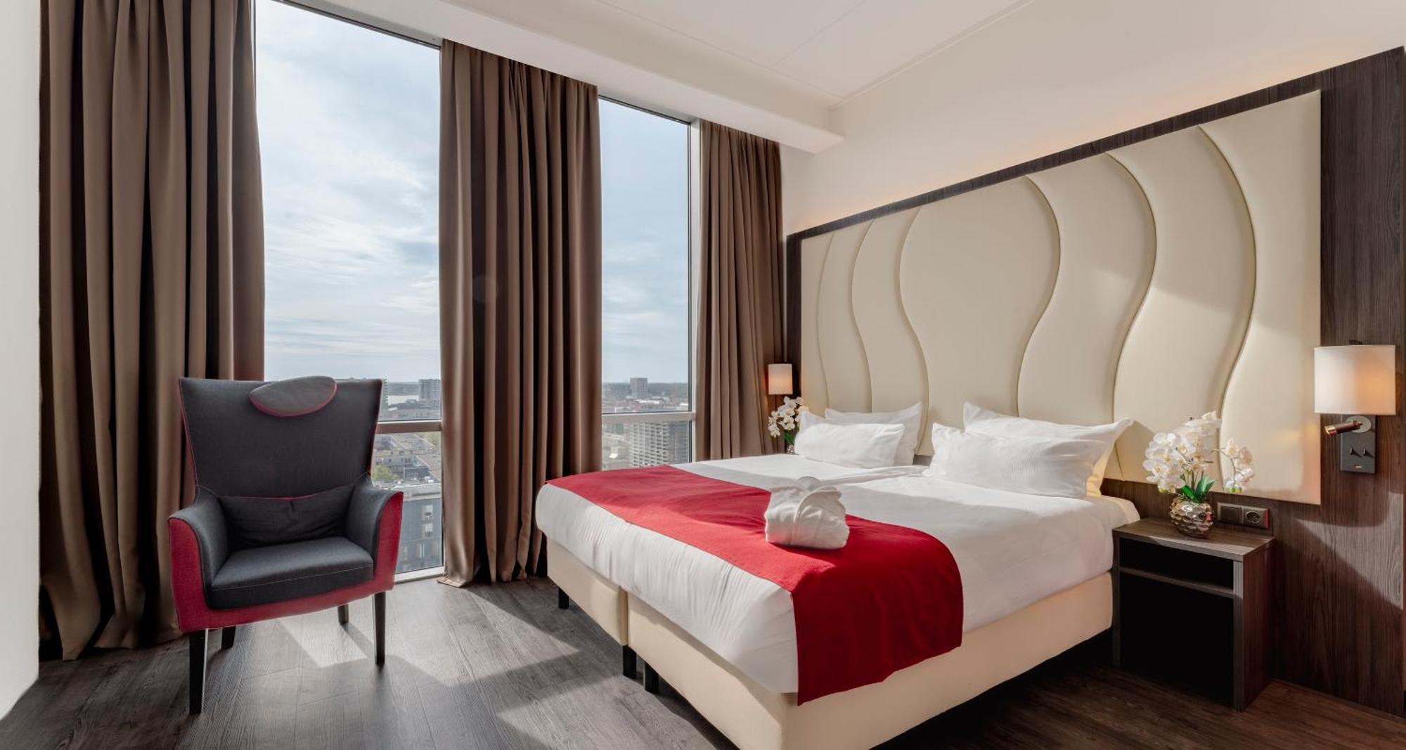 Plaza Premium Алмере Экстерьер фото
