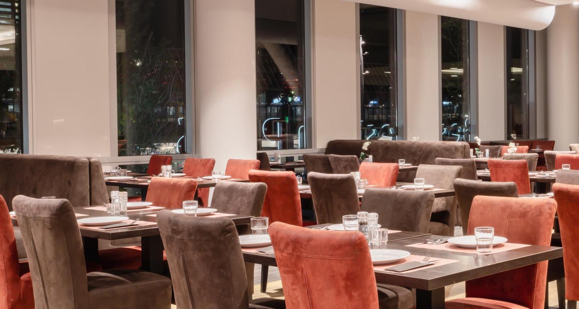 Plaza Premium Алмере Экстерьер фото